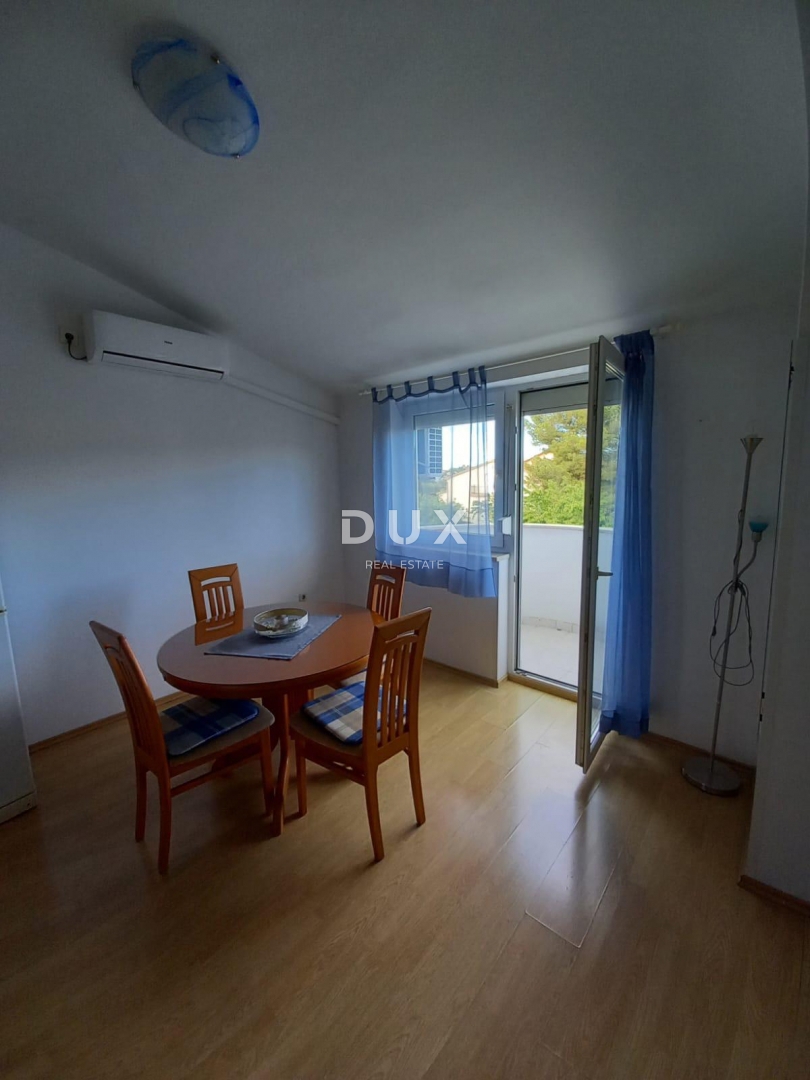 ISTRA, PULA - Dvostanovanjsko stanovanje s teraso v bližini centra mesta!