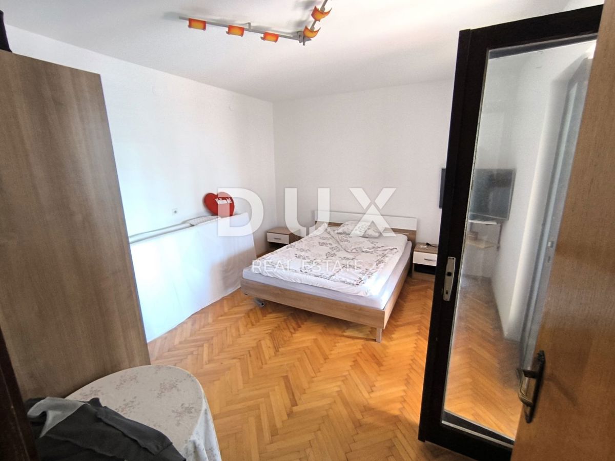 ISTRA, PULA - Dvostanovanjsko stanovanje z vrtom in garažo v bližini plaže