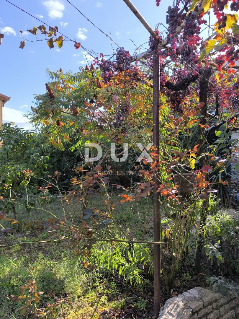 ISTRA, PULA - Dvostanovanjsko stanovanje z vrtom in garažo v bližini plaže