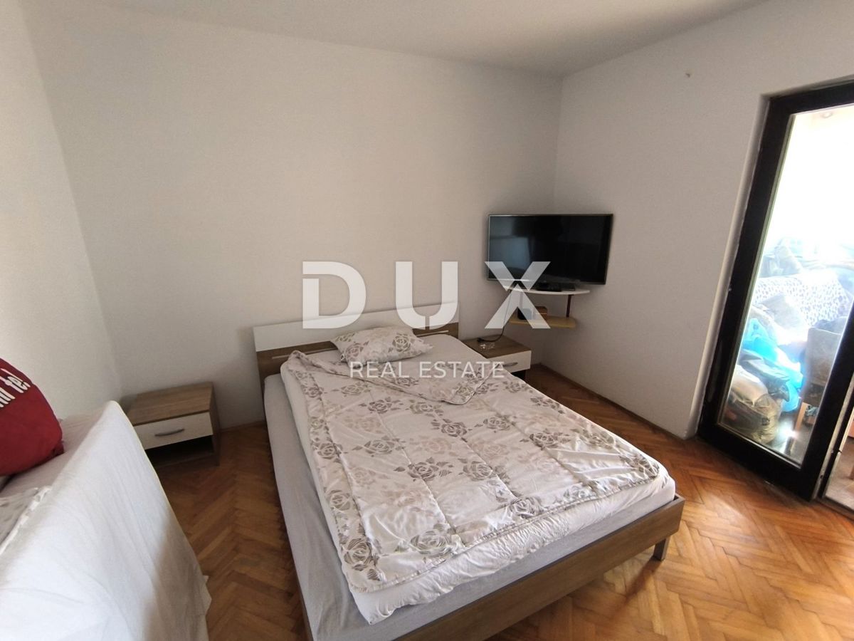 ISTRA, PULA - Dvostanovanjsko stanovanje z vrtom in garažo v bližini plaže