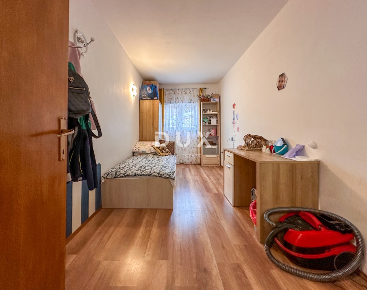 RIJEKA, KUKULJANOVO - opremljeno 3-sobno stanovanje + dnevna soba v pritličju s 356 m2 vrta