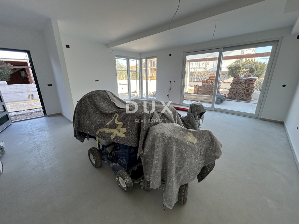 MURTER, JEZERA - NOVOGRADNJA, Apartma z bazenom, mirna lokacija