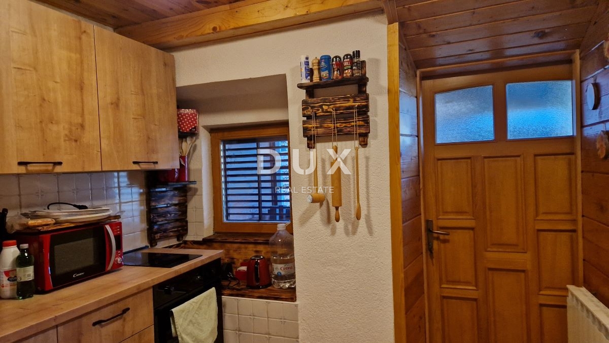 GORSKI KOTAR, VRATA - Topla gorska koča v osrčju narave, 260 m2