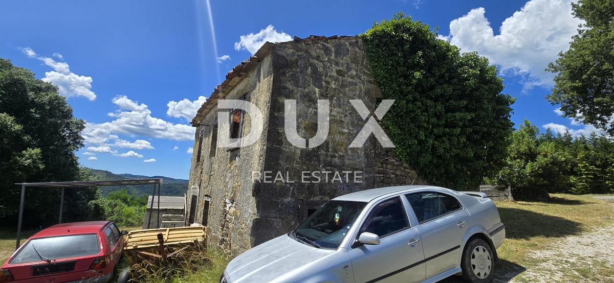 ISTRA, MOTOVUN - Veliko posestvo 170.000 m2, najlepši razgled v Istri - jezero Butoniga, Učka, Ćićarija, Motovun in Motovunski gozd tartufov!