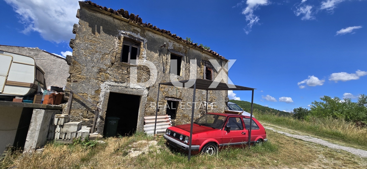 ISTRA, MOTOVUN - Veliko posestvo 170.000 m2, najlepši razgled v Istri - jezero Butoniga, Učka, Ćićarija, Motovun in Motovunski gozd tartufov!