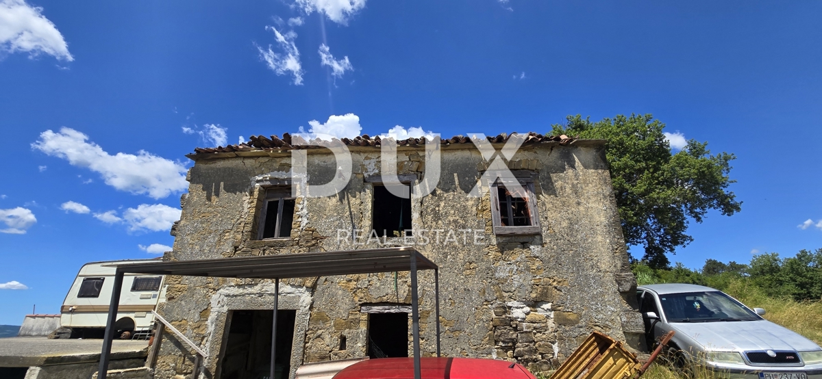 ISTRA, MOTOVUN - Veliko posestvo 170.000 m2, najlepši razgled v Istri - jezero Butoniga, Učka, Ćićarija, Motovun in Motovunski gozd tartufov!