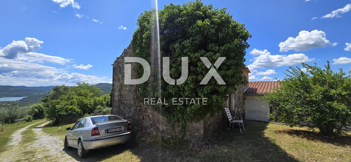 ISTRA, MOTOVUN - Veliko posestvo 170.000 m2, najlepši razgled v Istri - jezero Butoniga, Učka, Ćićarija, Motovun in Motovunski gozd tartufov!