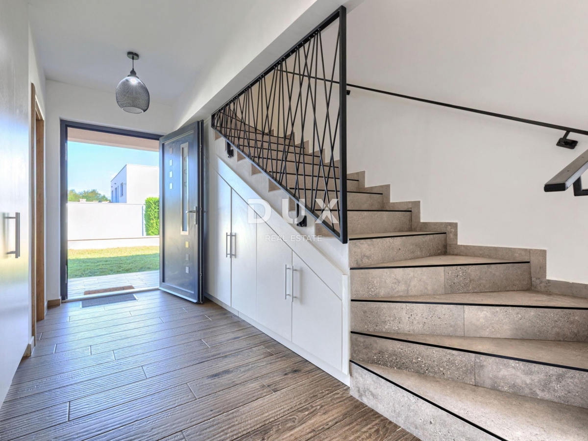 ISTRA, LABIN - Očarljiva hiša z bazenom v mirnem okolju