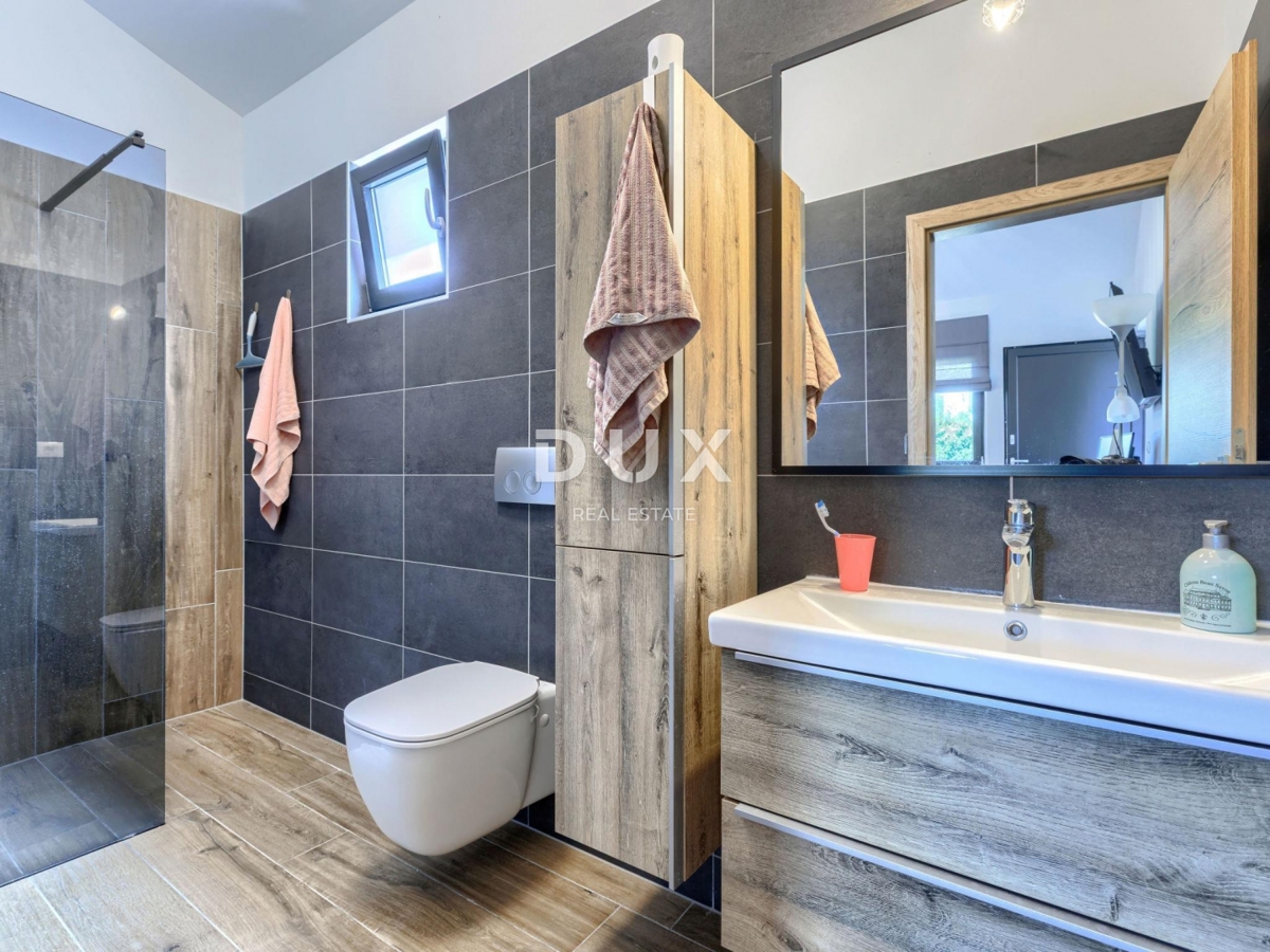 ISTRA, LABIN - Očarljiva hiša z bazenom v mirnem okolju