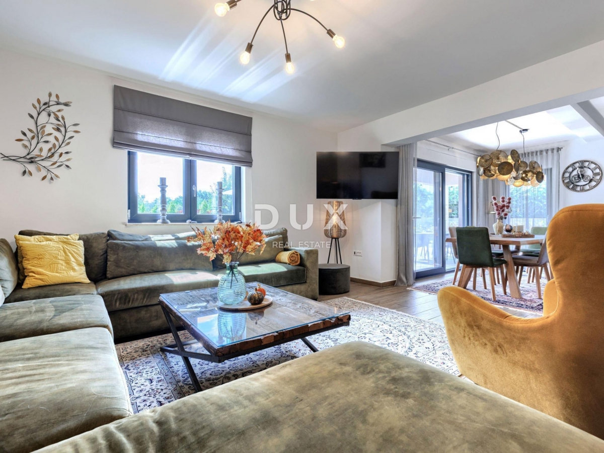 ISTRA, LABIN - Očarljiva hiša z bazenom v mirnem okolju