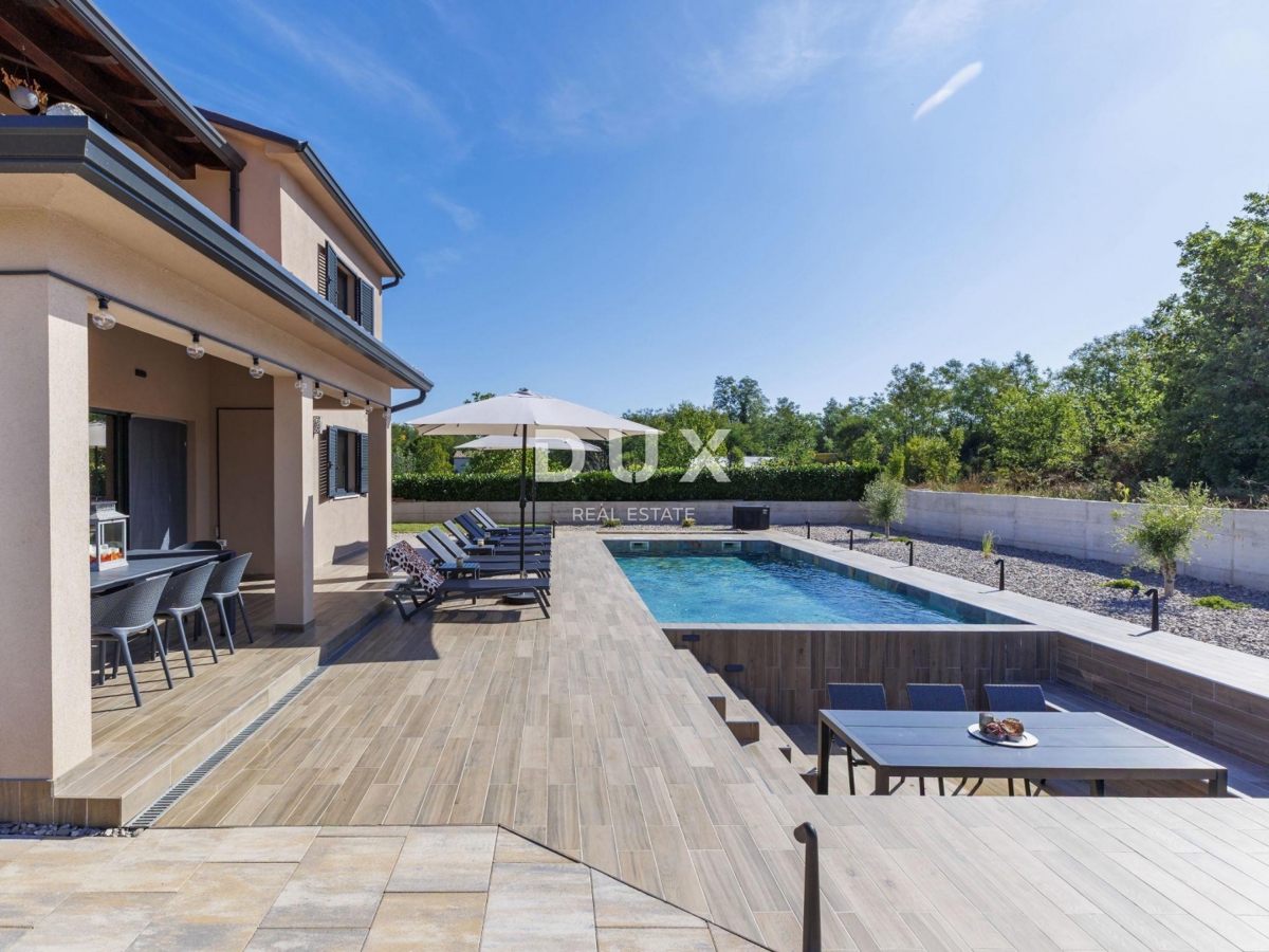 ISTRA, LABIN - Očarljiva hiša z bazenom v mirnem okolju