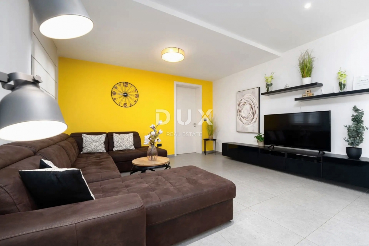 ISTRA, POREČ - Moderna hiša z bazenom