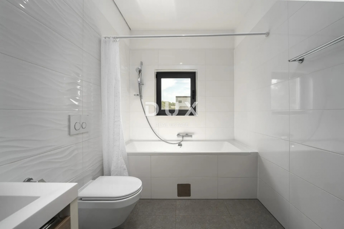 ISTRA, POREČ - Moderna hiša z bazenom