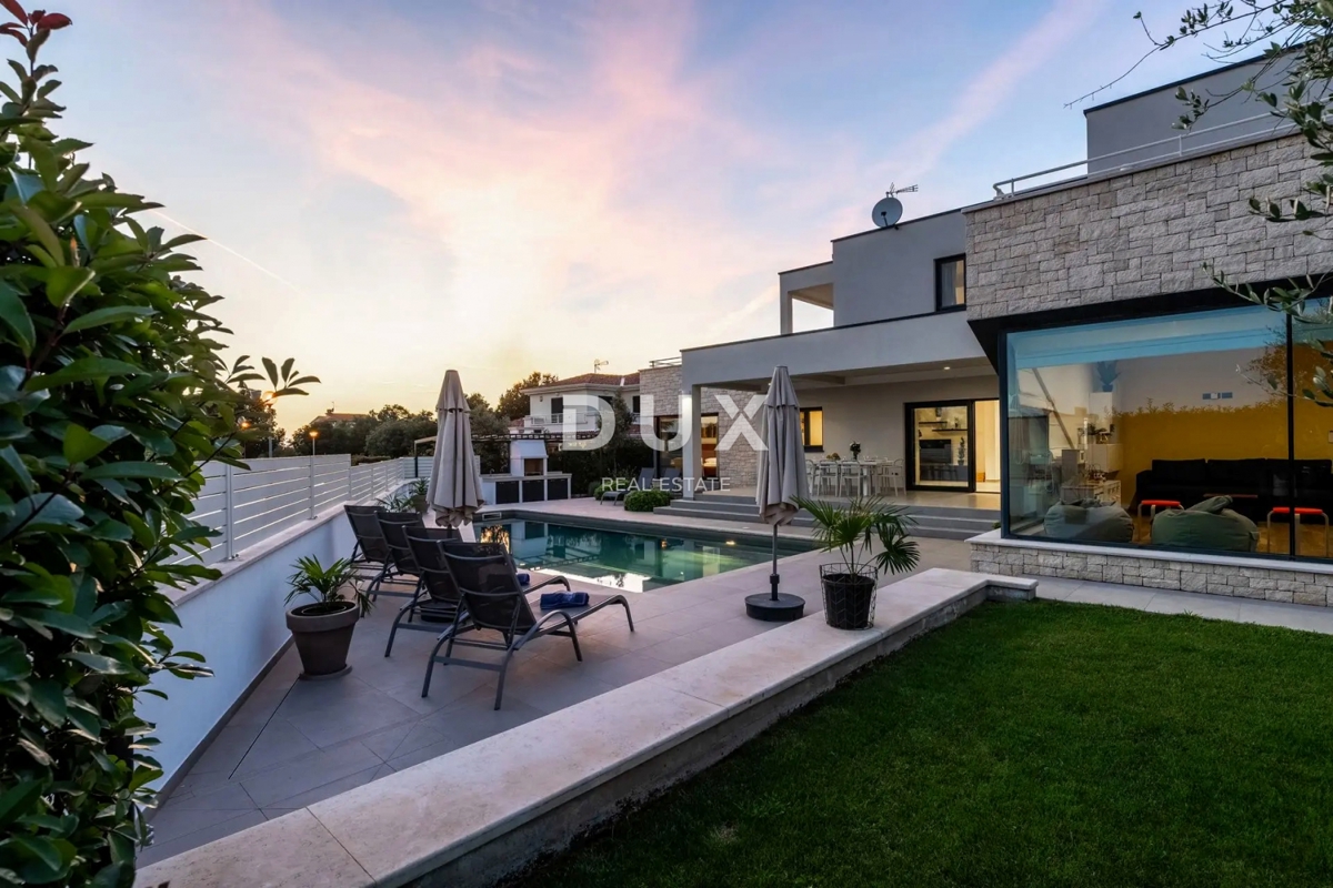 ISTRA, POREČ - Moderna hiša z bazenom