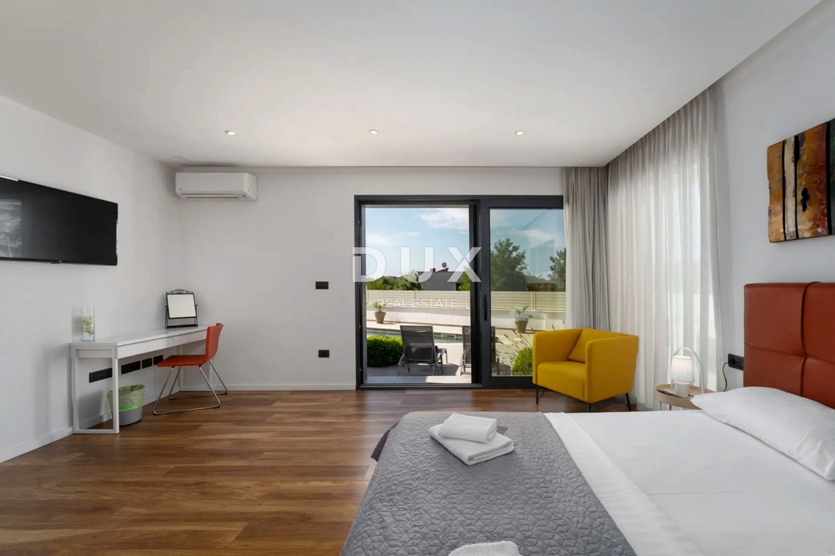 ISTRA, POREČ - Moderna hiša z bazenom