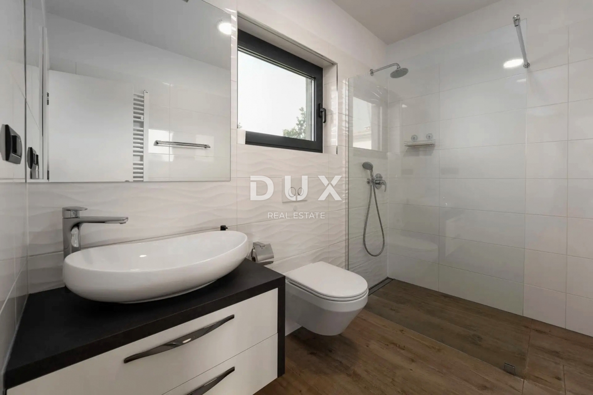 ISTRA, POREČ - Moderna hiša z bazenom