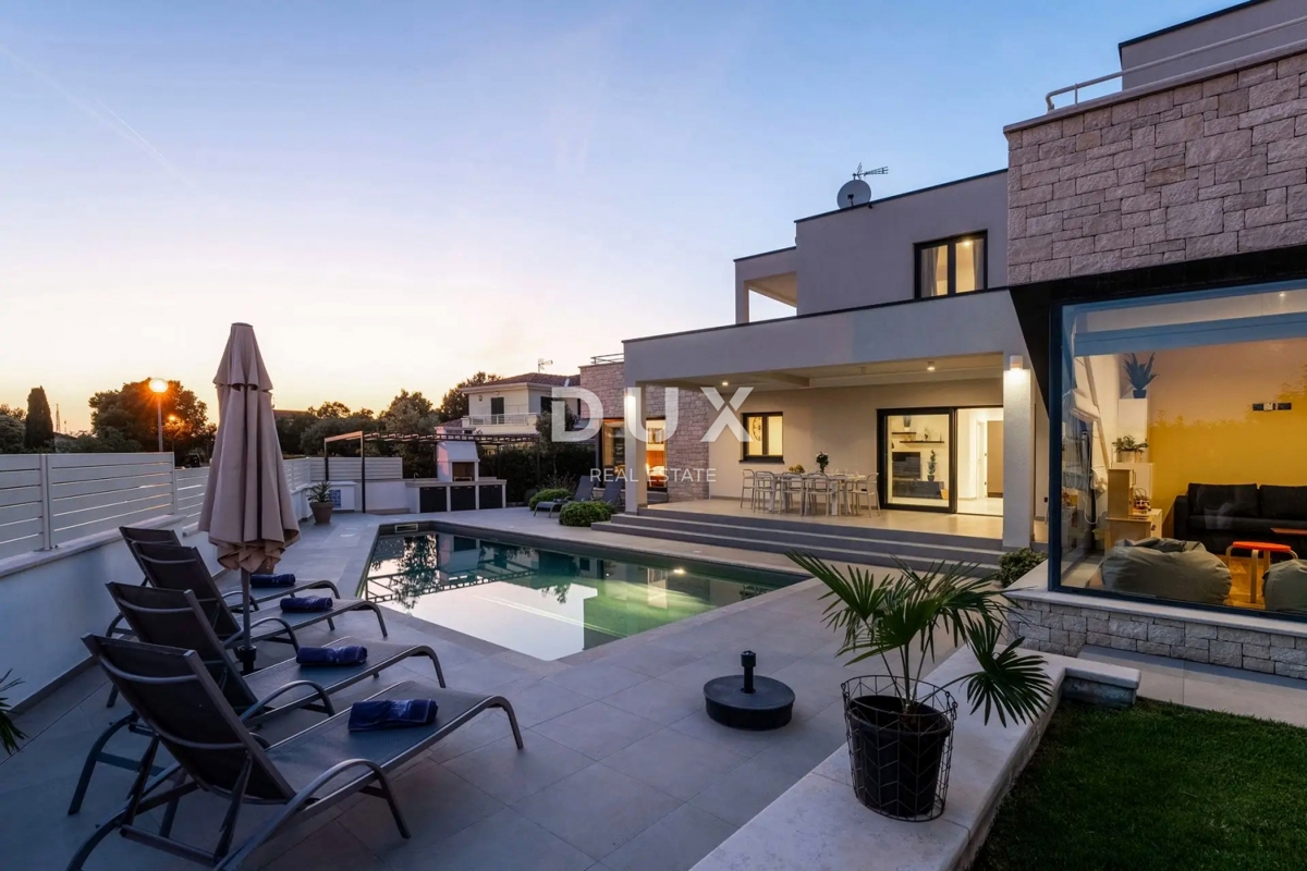 ISTRA, POREČ - Moderna hiša z bazenom