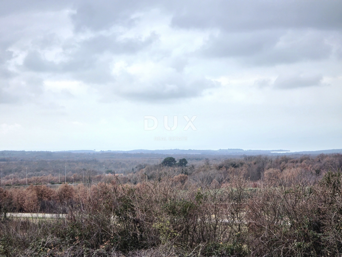 Zemljišče Višnjan, 830m2