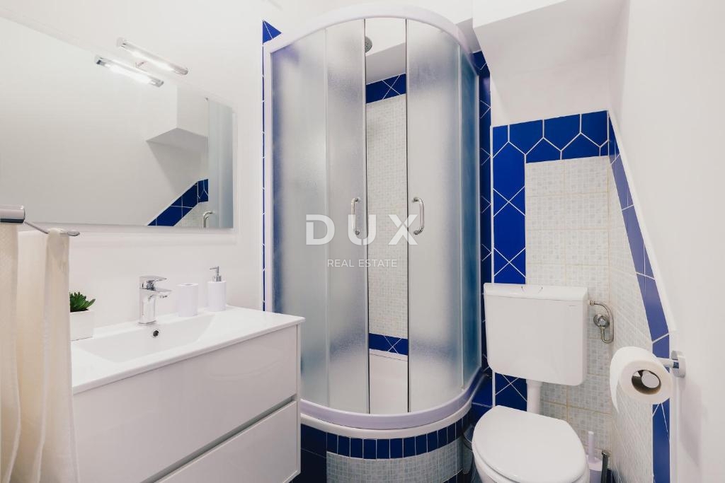 ISTRA, PULA - Stanovanje v središču mesta za dolgoročni najem! Na voljo od 01.10.!