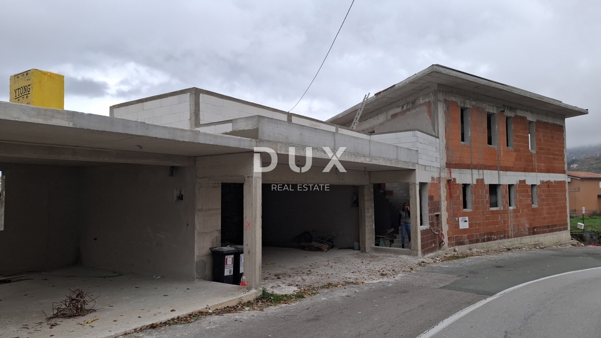 IČIĆI, POLJANE - stanovanje v novogradnji, 144m2, visoko pritličje, dnevna soba + 3 spalnice s pogledom na morje + 50m2 okolice