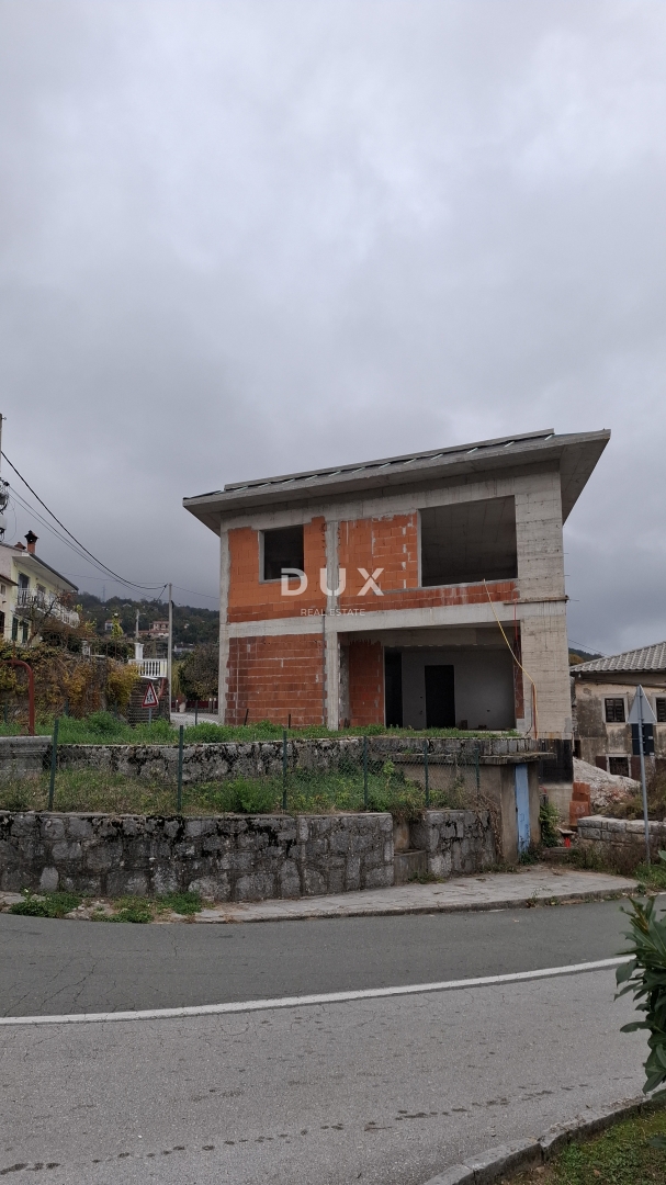 IČIĆI, POLJANE - stanovanje v novogradnji, 144m2, visoko pritličje, dnevna soba + 3 spalnice s pogledom na morje + 50m2 okolice