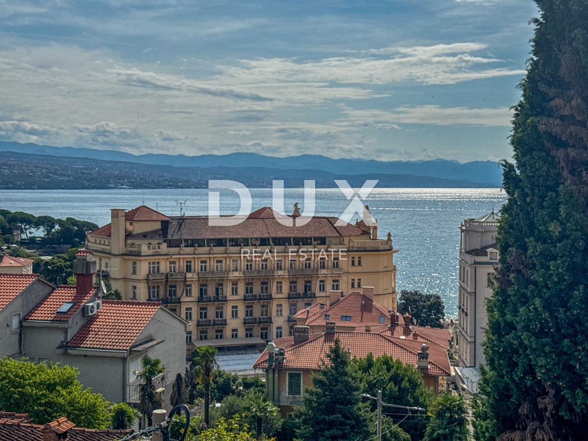 OPATIJA, CENTER - večje stanovanje v luksuzni novogradnji z razgledom in garažo, le 200m od Lungomare