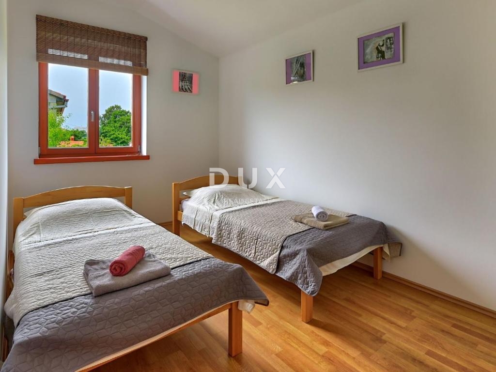 ISTRA, KRNICA - Očarljiva hiša z bazenom v mirnem okolju