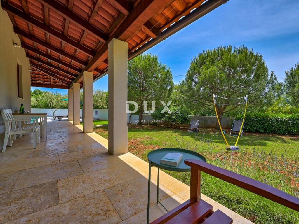 ISTRA, KRNICA - Očarljiva hiša z bazenom v mirnem okolju