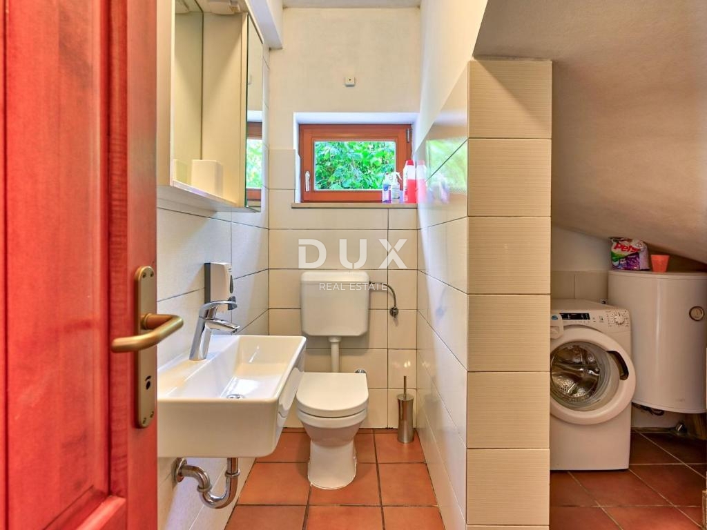 ISTRA, KRNICA - Očarljiva hiša z bazenom v mirnem okolju