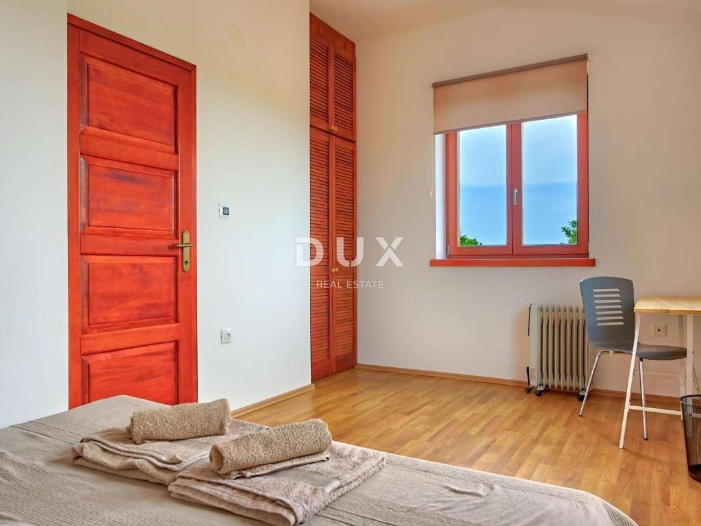 ISTRA, KRNICA - Očarljiva hiša z bazenom v mirnem okolju