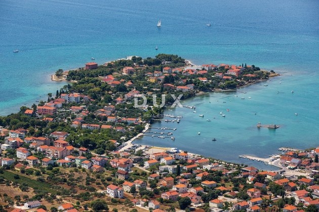 Zemljišče Sukošan, 1.007m2