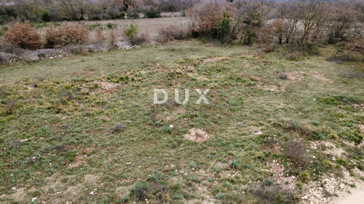 ZADAR, MURVICA - Zazidljivo zemljišče 550m²!