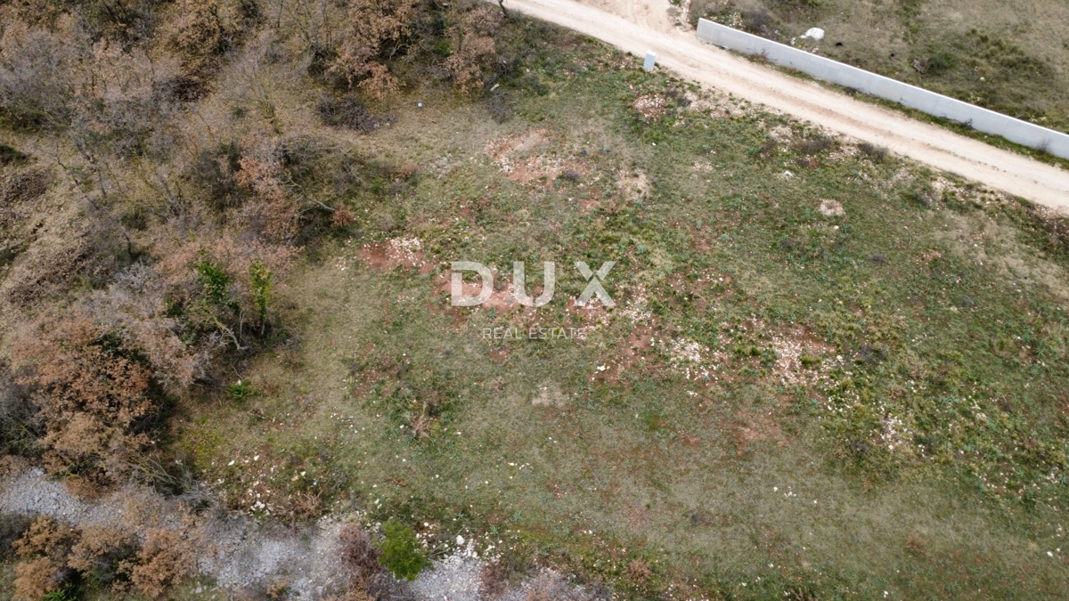 ZADAR, MURVICA - Zazidljivo zemljišče 550m²!