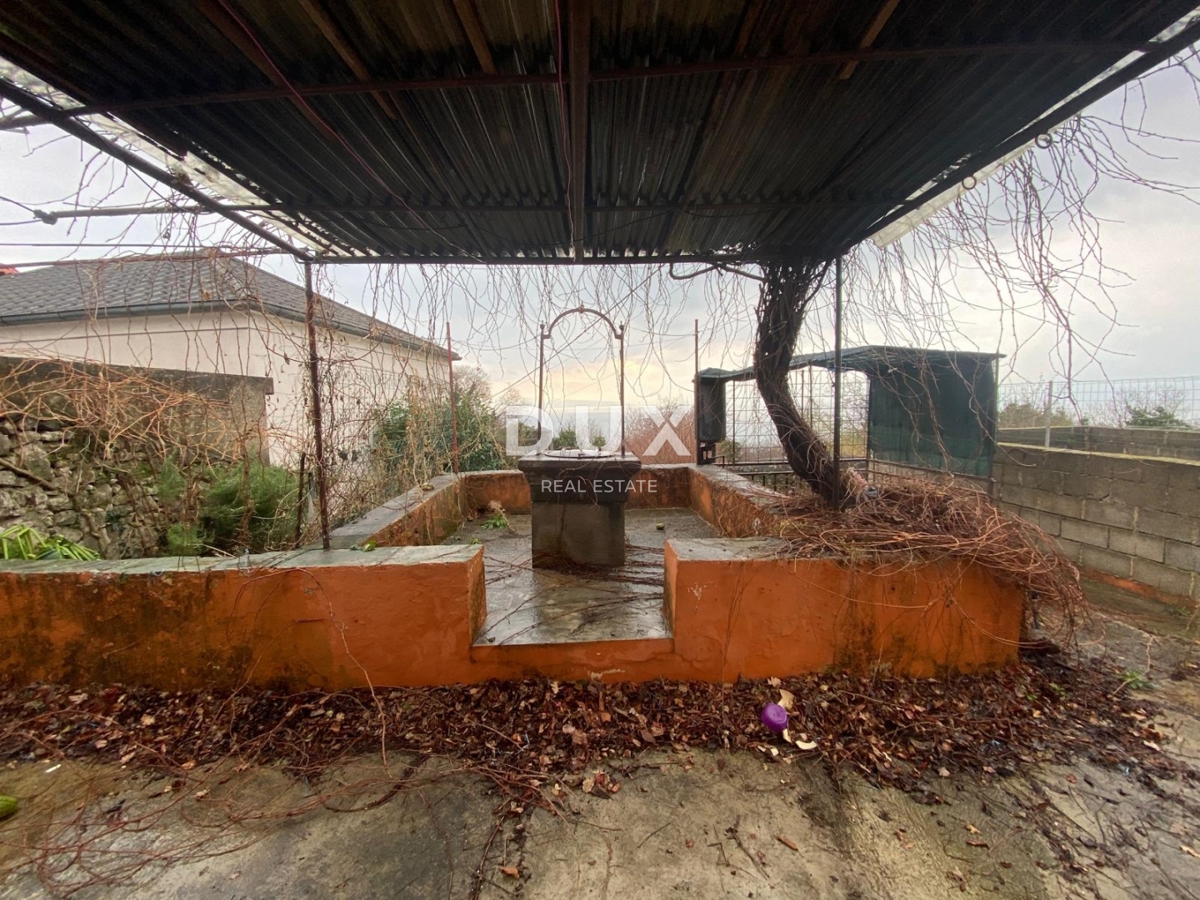 RIJEKA, KOSTRENA - samostojna hiša + vrt s parkiriščem in pogledom na morje! PRILOŽNOST!