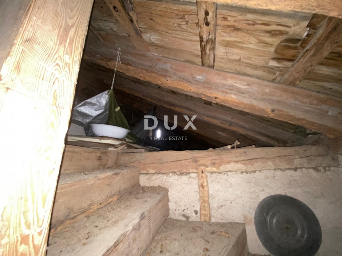 RIJEKA, KOSTRENA - samostojna hiša + vrt s parkiriščem in pogledom na morje! PRILOŽNOST!