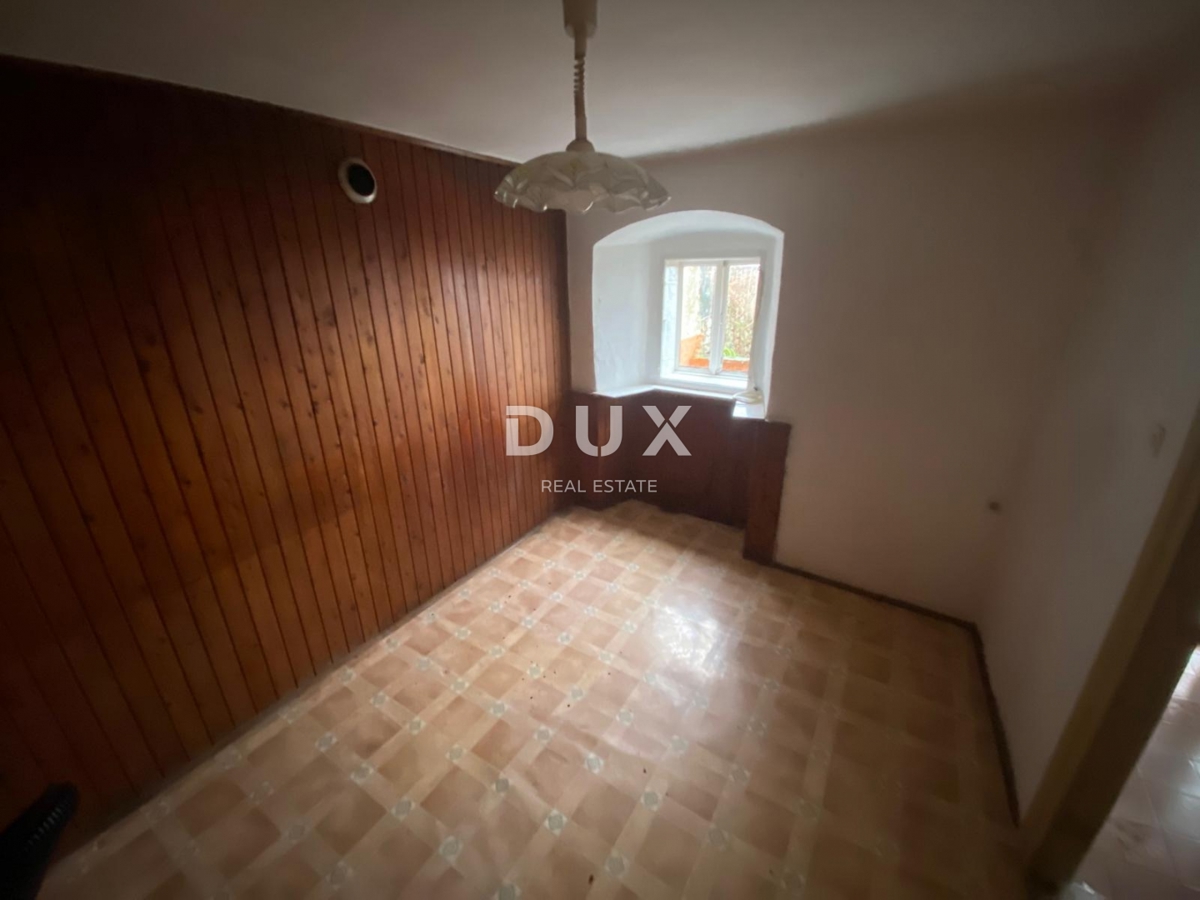 RIJEKA, KOSTRENA - samostojna hiša + vrt s parkiriščem in pogledom na morje! PRILOŽNOST!