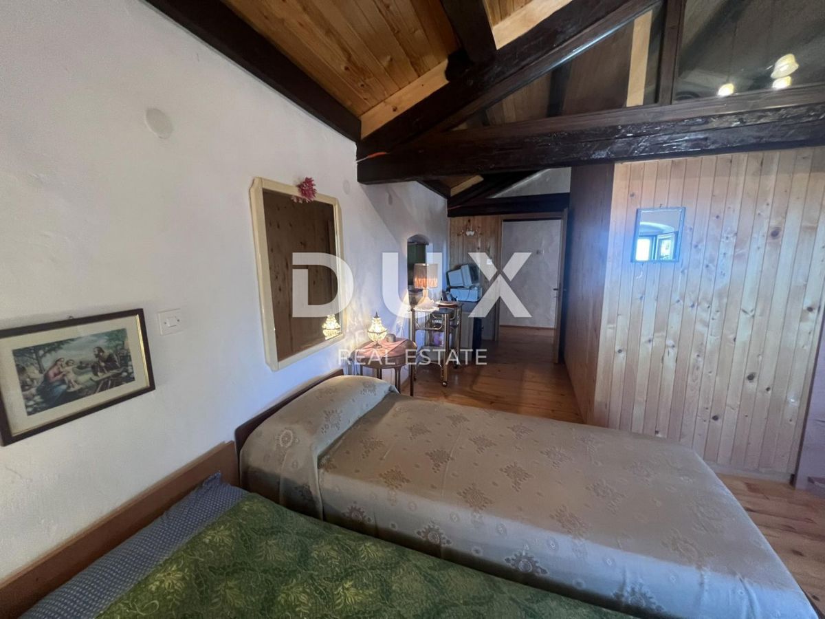 ISTRA, VIŠNJAN - Kamnita hiša z razgledom