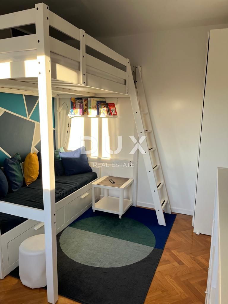 RIJEKA, GORNJI ZAMET - Moderno stanovanje s 3 spalnicami in dnevno sobo, 2 parkirnima mestoma in pogledom na morje