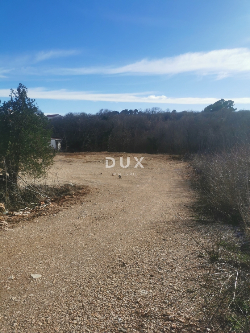 Zemljišče Lakmartin, Krk, 1.590m2