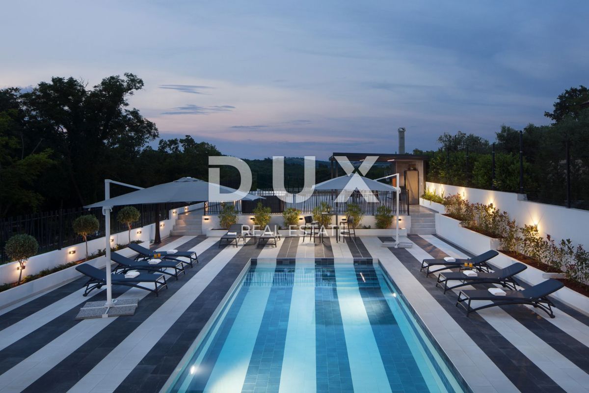 ISTRA, VRSAR (okolica) - Luksuzna vila s teniškim igriščem, bazenom in pogledom na morje