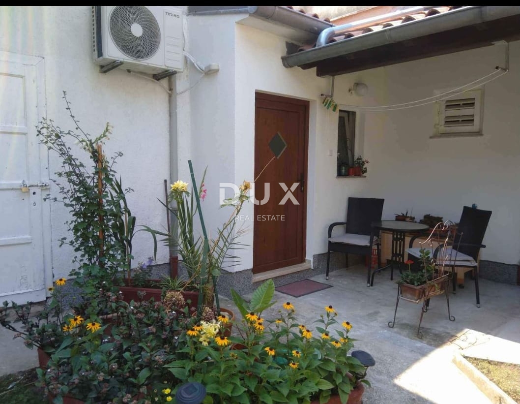 ISTRA, PULA - Enosobno stanovanje v pritličju! Center mesta!