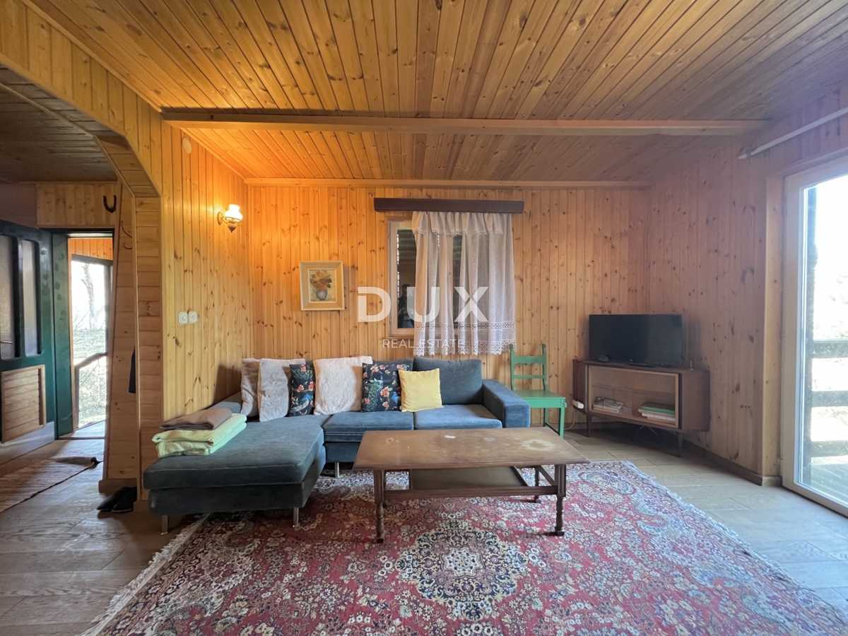 GORSKI KOTAR, DELNICE, OKOLICA - Hiša na robu narodnega parka