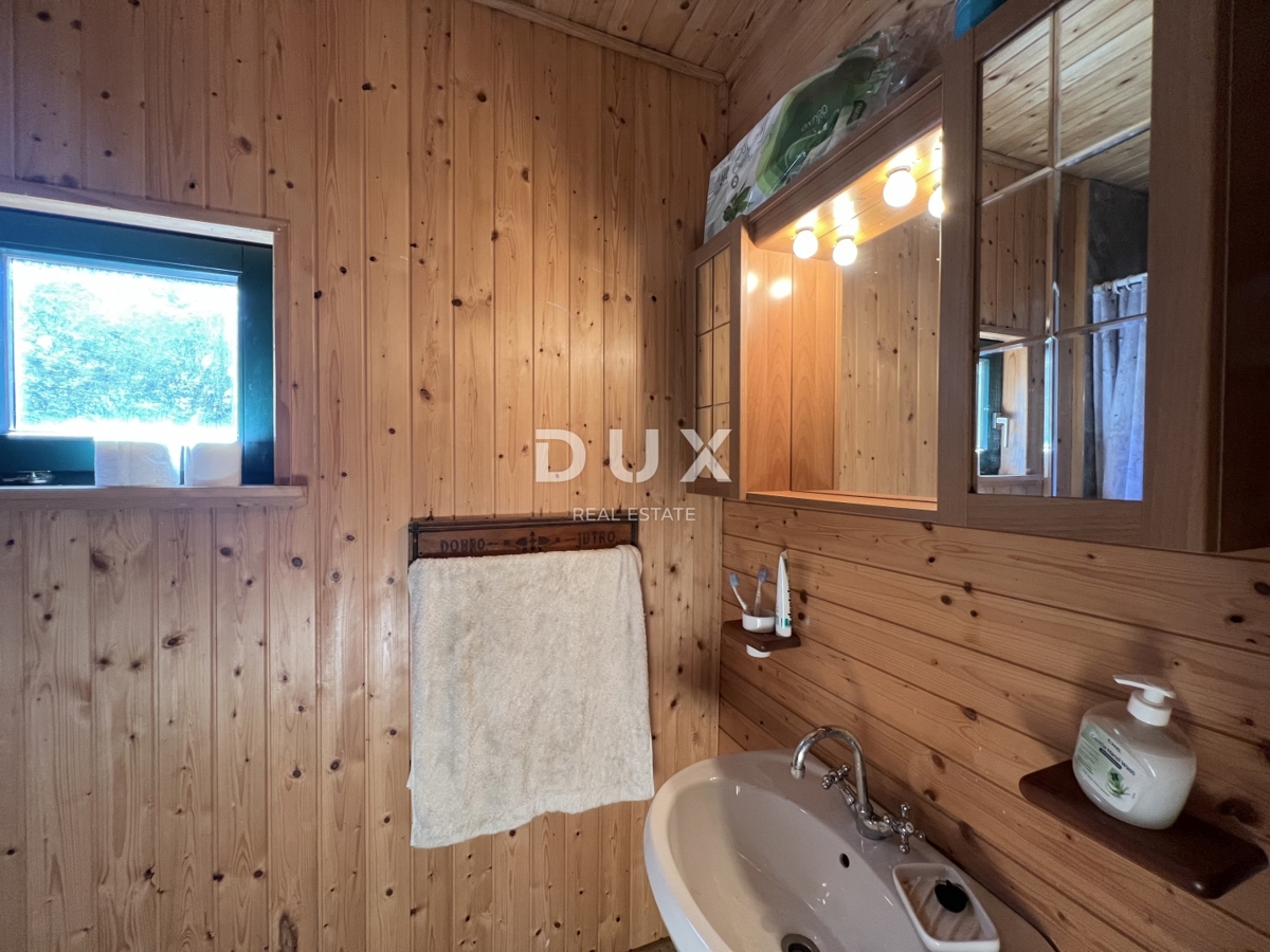 GORSKI KOTAR, DELNICE, OKOLICA - Hiša na robu narodnega parka