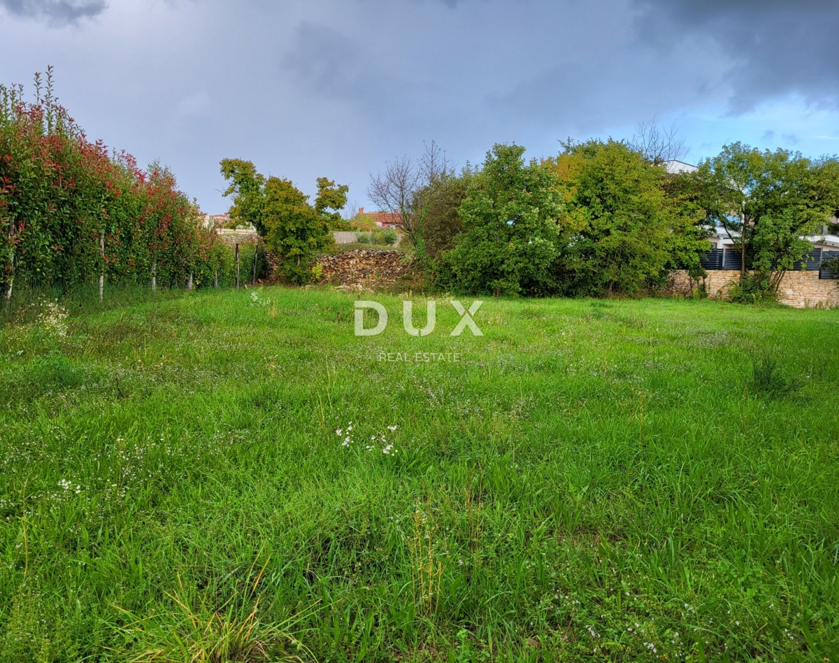 Zemljišče Svetvinčenat, 897m2