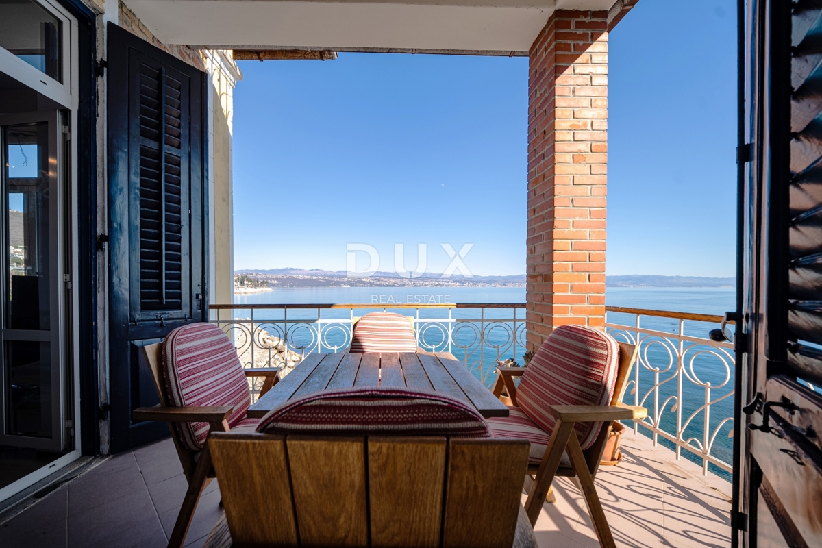 OPATIJA, IČIĆI – Ekskluzivno stanovanje v prvi vrsti ob morju – redkost na trgu