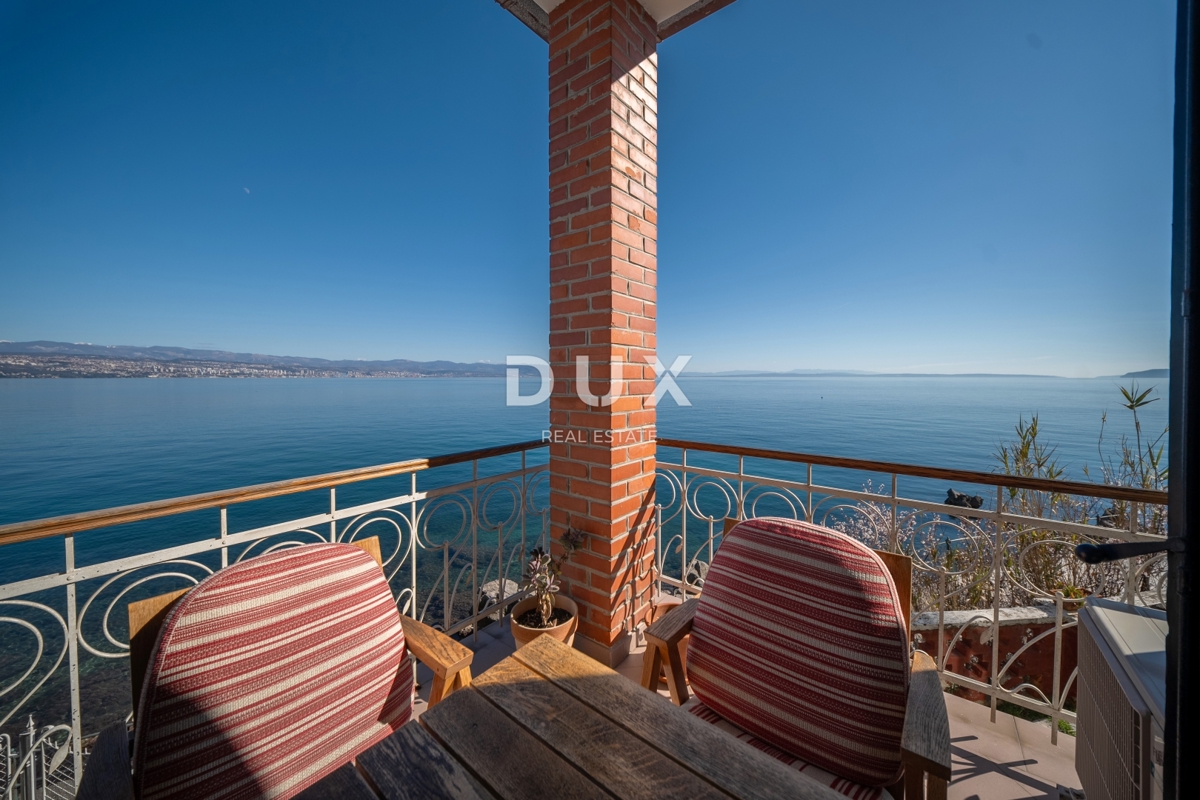 OPATIJA, IČIĆI – Ekskluzivno stanovanje v prvi vrsti ob morju – redkost na trgu