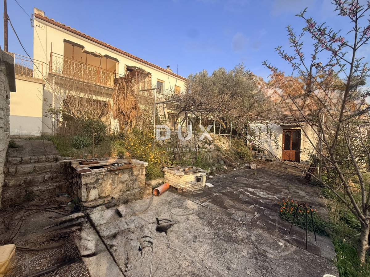 CRIKVENICA, DRAMALJ - starinska hiša s projektom za luksuzno vilo, pogled na morje