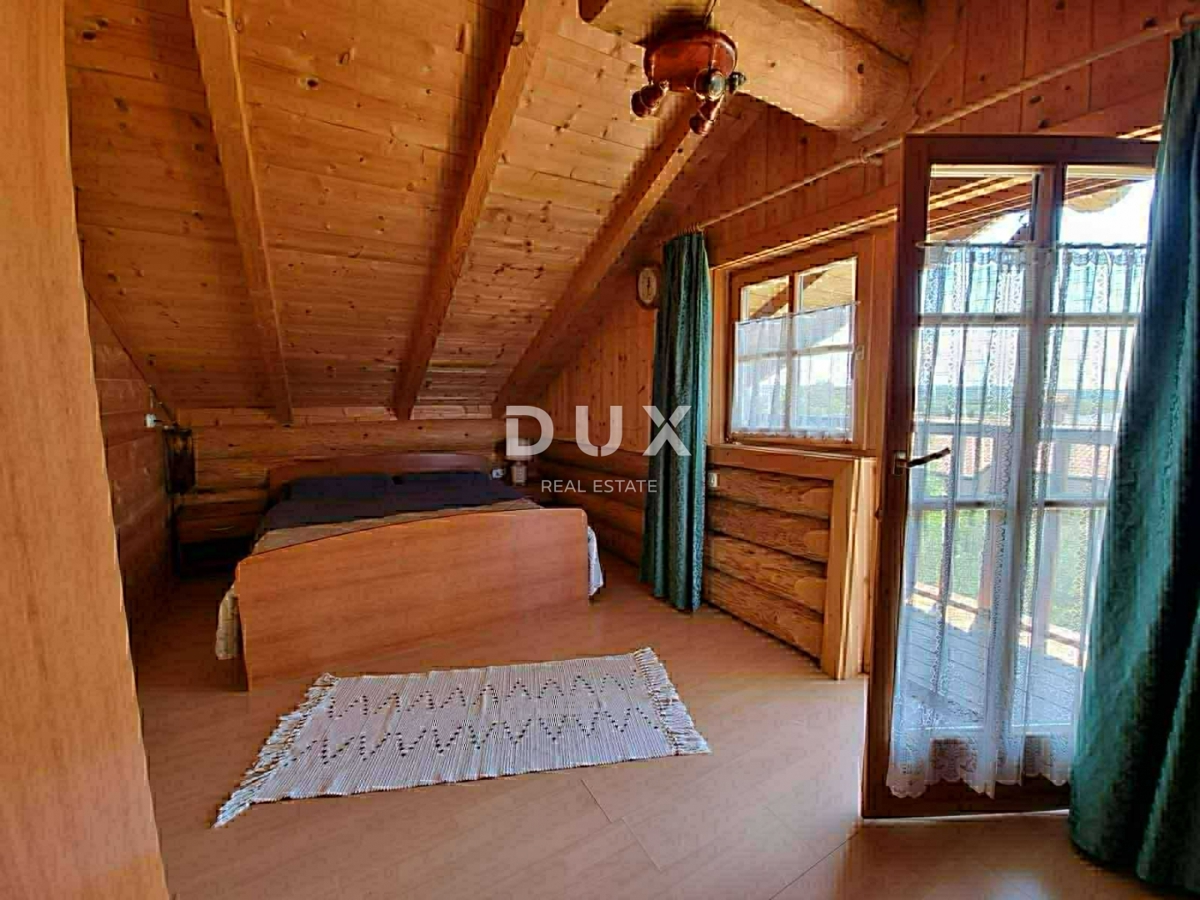 ISTRA, KAŠTELIR - Hiša s pogledom na morje