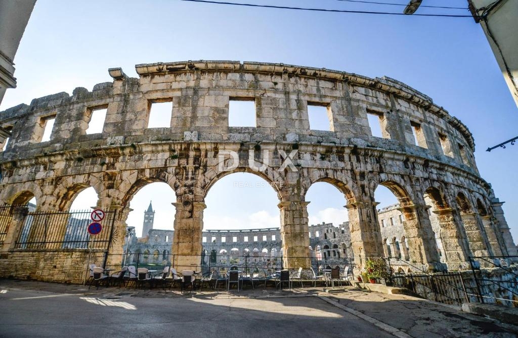 Stanovanje Centar, Pula, 108m2