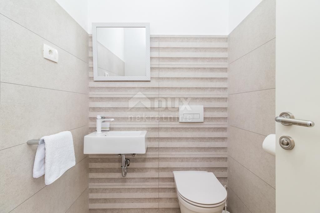 ISTRA, MEDULIN Luksuzna apartmajska hiša z bazenom